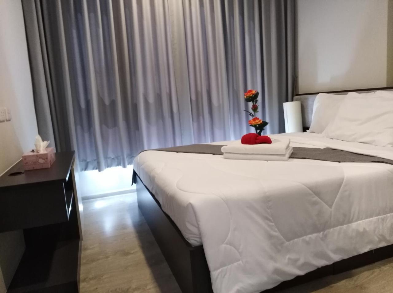 The​ Base​ ​Pattaya​ By Ammy Aparthotel Rom bilde